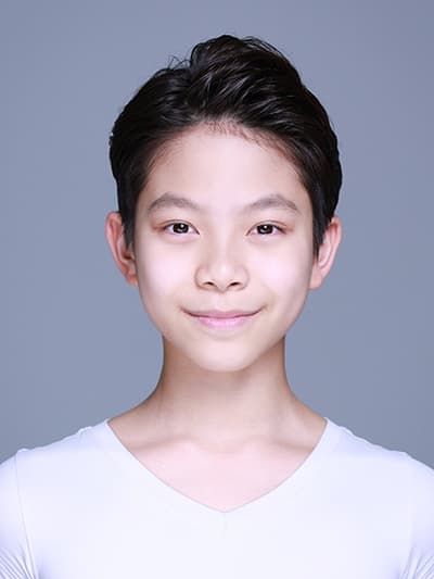 Kunbyulbit Pak — Neoclassical dancer, South Korea