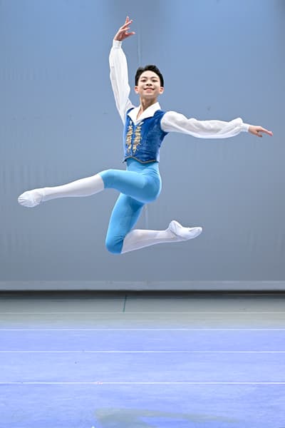 Kunbyulbit Pak — Neoclassical dancer, South Korea