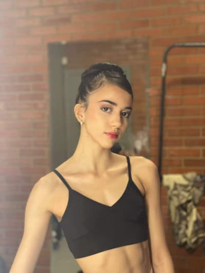 yasmim sabag — Classical dancer, Brazil