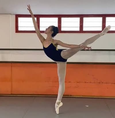 yasmim sabag — Classical dancer, Brazil