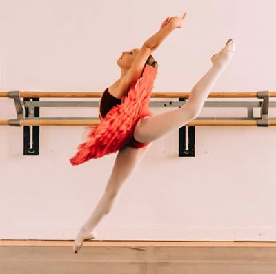 Tiphaine Cordellier — Classical dancer, France