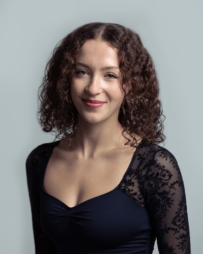 Elisa Murg — Classical dancer