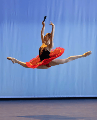 Elisa Murg — Classical dancer