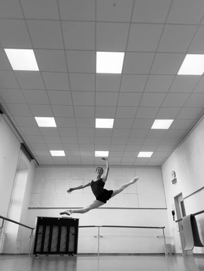 Elisa Murg — Classical dancer