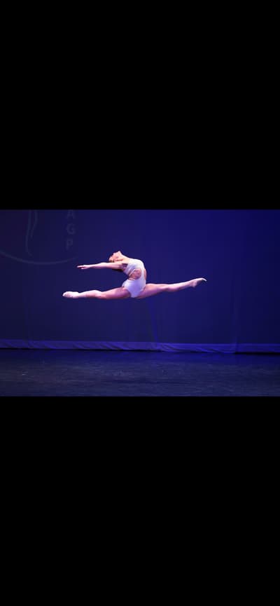 Brianna Vezzuto — Modern dancer, United States