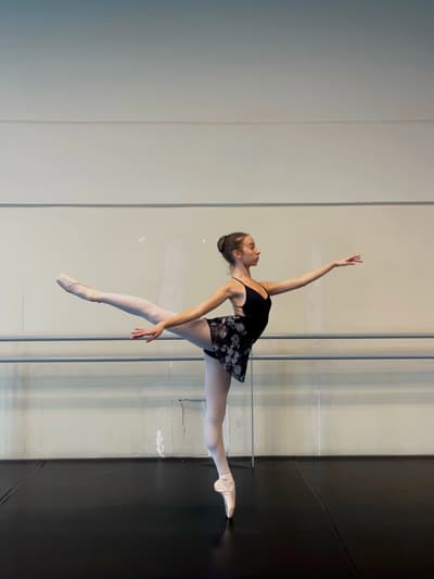 Selin Erzaim — Classical dancer, Türkiye