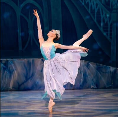 Crystal Huang — Classical dancer, United States