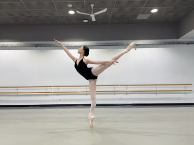 Yuchen Wang — Classical dancer, Canada