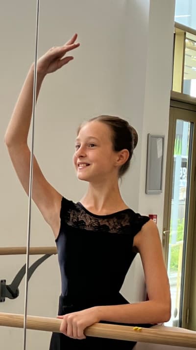 Pomeline ANGOULVENT — Classical dancer, France