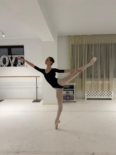 Bianca Nicole Mihai — Classical dancer, Romania