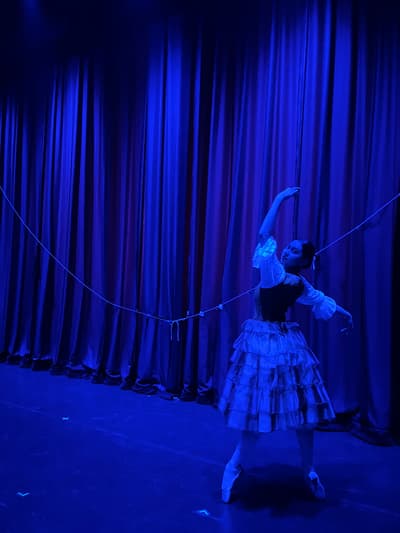 Samantha Mcdonald — Classical dancer, Australia