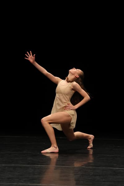 Elinor Couteau — Classical dancer, Belgium