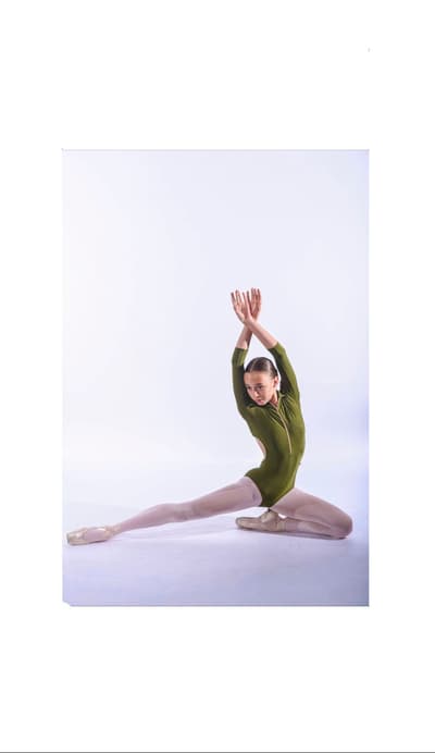 Elinor Couteau — Classical dancer, Belgium