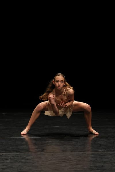 Elinor Couteau — Classical dancer, Belgium