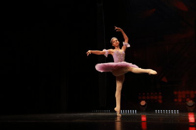 Alice Lutkewitte — Contemporary dancer, EUREKA, United States