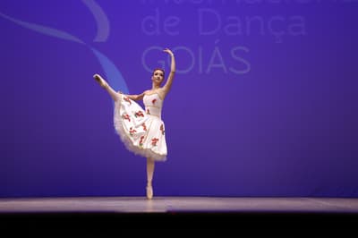 Julia Santos — Classical dancer, Brazil
