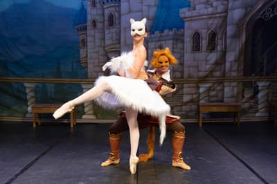 Julia Santos — Classical dancer, Brazil