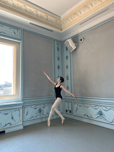 Anna Marta Zilgalve — Classical dancer