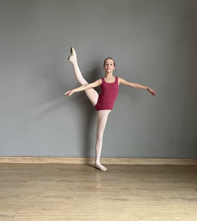 Yelizaveta kukhar — Classical dancer, Ukraine