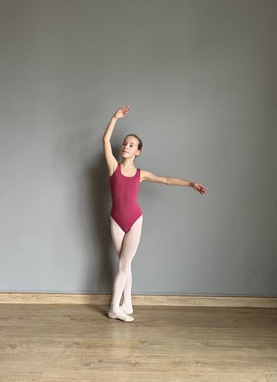 Yelizaveta kukhar — Classical dancer, Ukraine