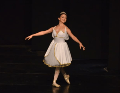 Clarice Arsati — Classical dancer