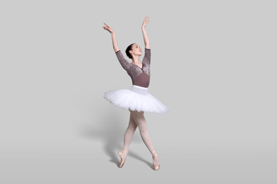 Simone Stolar — Classical dancer