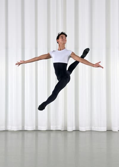 Nicholas Mihlar — Classical dancer, Switzerland