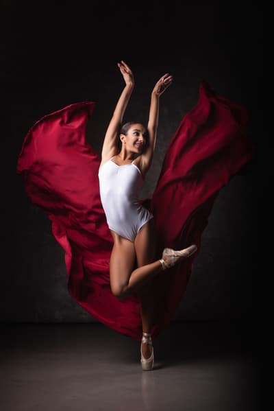 Luna María PINZAKA FASSON — Classical dancer, Argentina