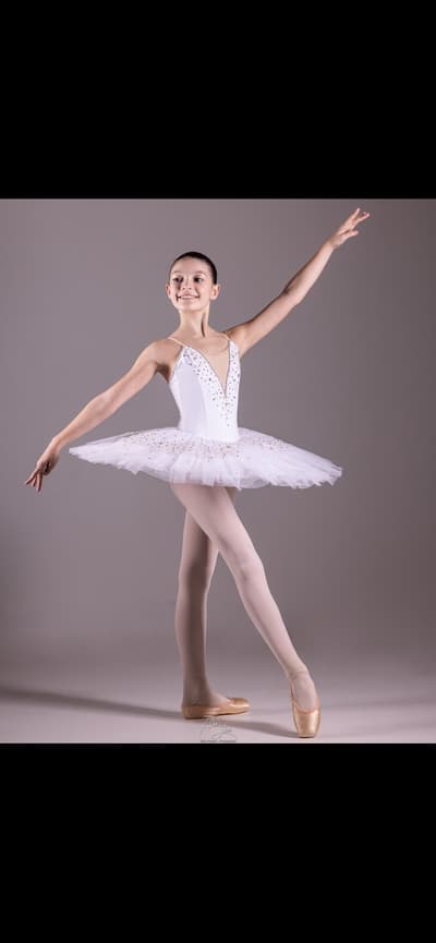 Lily Frediani — Classical dancer, France