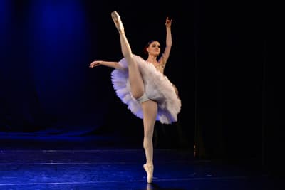 Julia Cobas Ferreira — Classical dancer, Brazil