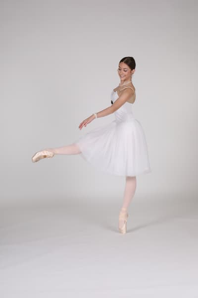 Maeve McGarvey — Classical dancer, United States