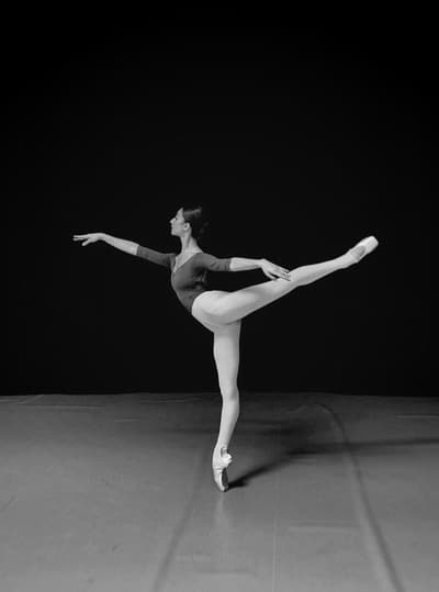 Carlotta Onesti — Classical dancer