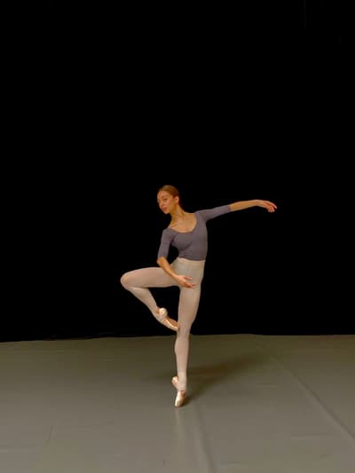 Carlotta Onesti — Classical dancer