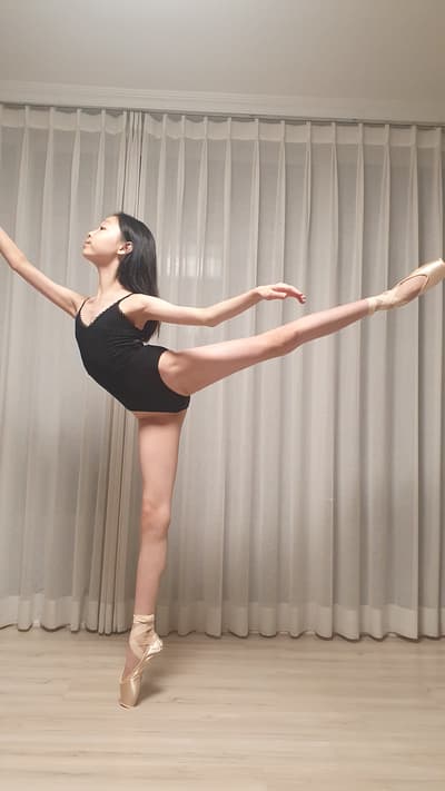 Kim Do young — Classical dancer, South Korea