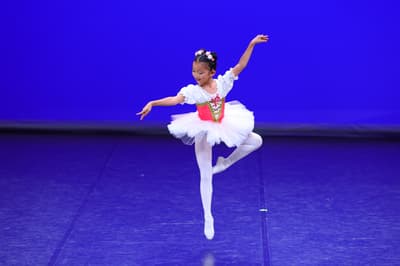 Elina Yao — Classical dancer, Portugal
