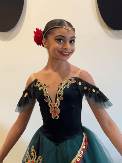 Sophia sutaria — Classical dancer, United States