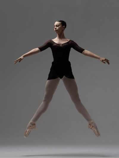 Gaia Alini — Classical dancer