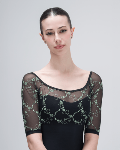 Gaia Alini — Classical dancer