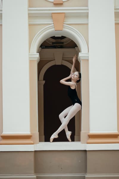 Olga Selianynova — Classical dancer