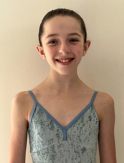 Andrea Ripoche — Neoclassical dancer, France