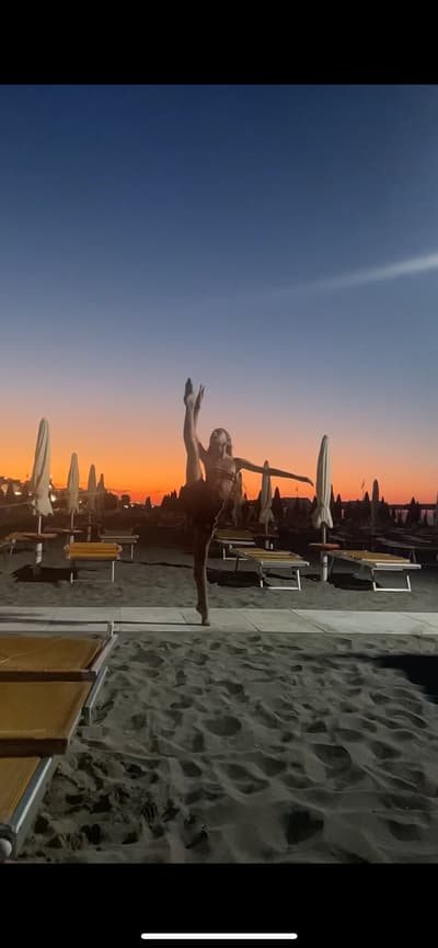 Penelope Fazi — Classical dancer