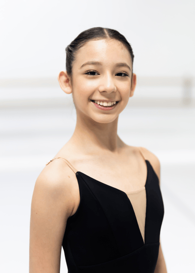 Victoria Carrillo — Classical dancer