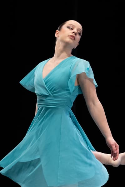 Nicoletta Carenzi — Contemporary dancer
