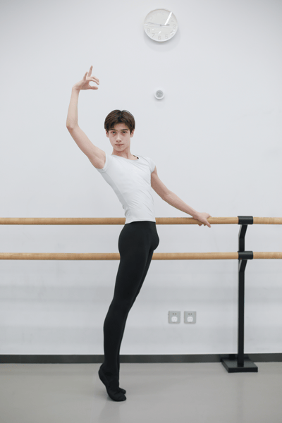Yi'En Wolters — Classical dancer