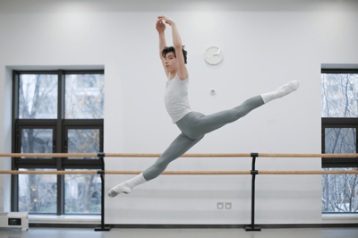 Yi'En Wolters — Classical dancer