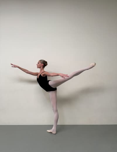 Yasmin Newitt — Classical dancer, Australia