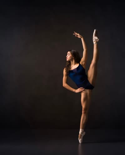 Valenthina Reyes — Contemporary dancer, United States