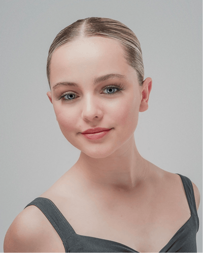 Evelyn Hoyt — Classical dancer, United States