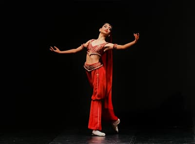 Nisha Bhide — Classical dancer, Japan