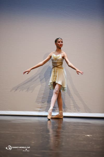 Iris Petit Cantero — Classical dancer, Spain